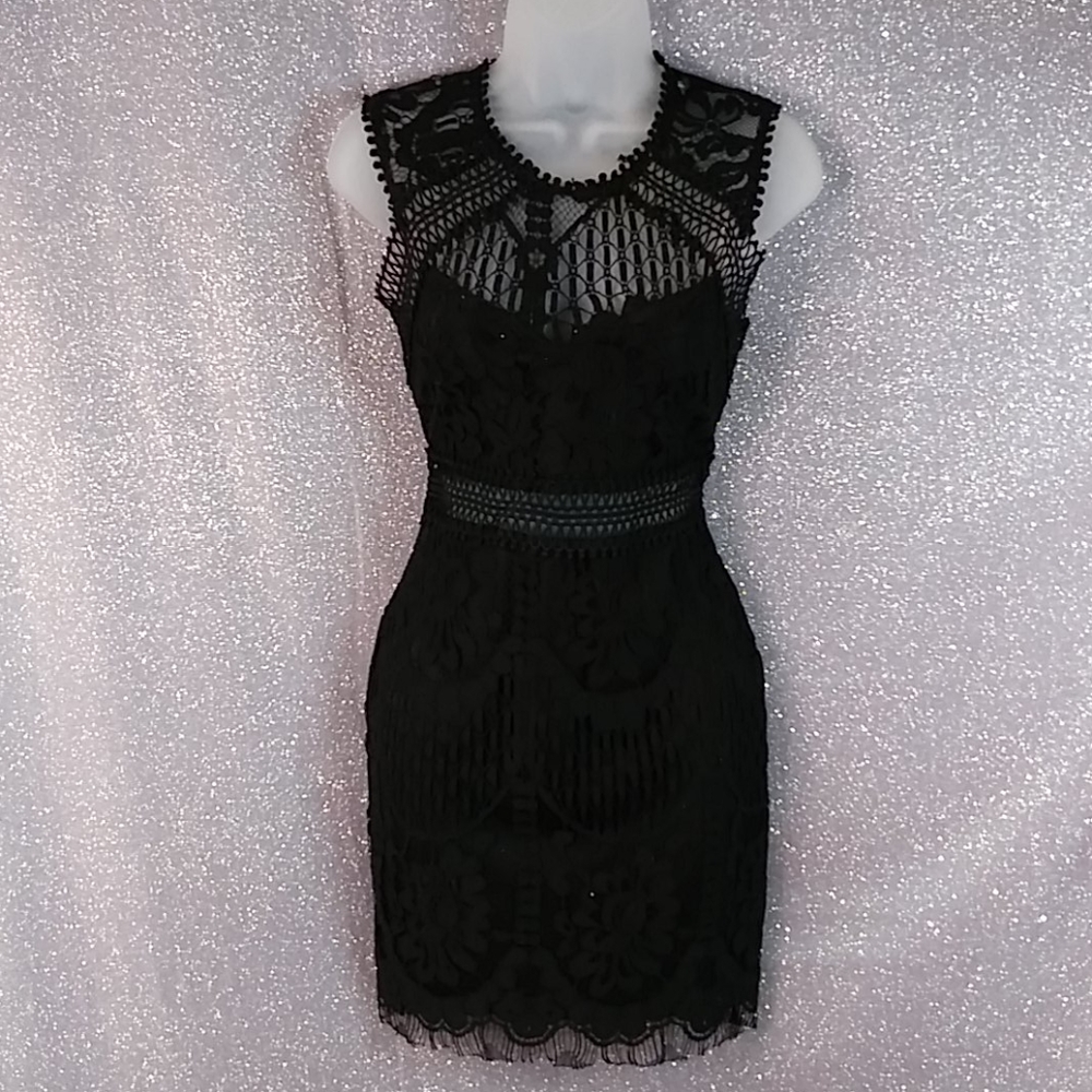 Sexy lil back dress!